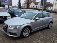 Gebraucht Audi A3 Ambiente 125 PS (91 kW) 2015 Silber Limousine