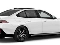 Neu BMW 530e Performance 299 PS (219 kW) 2026 Alpinweiß Limousine