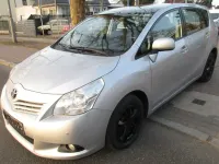 Gebraucht Toyota Verso Life 126 PS (92 kW) 2011 Grau Van / Kleinbus