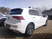 Gebraucht VW Golf VIII Style 150 PS (110 kW) 2020 Pure white Kleinwagen