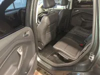 Usado Ford Kuga Titanium 182 HP (133 kW) 2017 Verde SUV