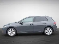 Neu VW Golf VIII Style 150 PS (110 kW) 2025 Grau Limousine