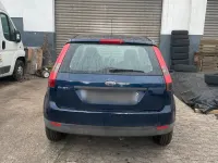 Gebraucht Ford Fiesta 69 PS (50 kW) 2004 Blau Kleinwagen