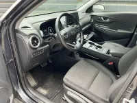 Gebraucht Hyundai Kona Select 100 kW (136 PS) 2023 Schwarz SUV