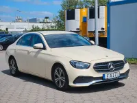 Gebraucht Mercedes E200 Avantgarde 160 PS (117 kW) 2022 Beige Limousine