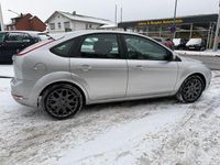 Gebraucht Ford Focus 116 PS (85 kW) 2009 Silber Limousine