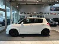 Usata Suzuki Swift 92 CV (67 kW) 2009 Bianco Utilitaria