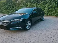 Gebraucht Opel Insignia 165 PS (121 kW) 2018 Schwarz Kombi
