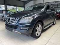 Gebraucht Mercedes ML300 204 PS (150 kW) 2011 Grau SUV