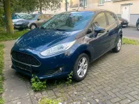 Gebraucht Ford Fiesta 80 PS (58 kW) 2016 Blau Kleinwagen