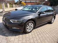 Gebraucht VW Passat Comfortline 150 PS (110 kW) 2019 Mangangrau Kombi