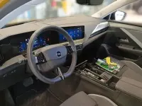 Gebraucht Opel Astra Elegance 181 PS (133 kW) 2022 Kult gelb metallic Kleinwagen