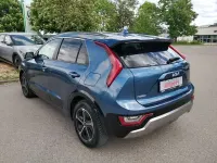 Używany Kia Niro Vision 182 KM (133 kW) 2022 Niebieski SUV