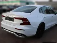 Gebraucht Volvo S60 R-Design 392 PS (288 kW) 2021 Weiß metallic Limousine