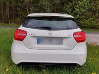 Gebraucht Mercedes A200 150 PS (110 kW) 2014 Weiß Kleinwagen