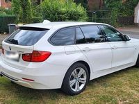 Gebraucht BMW 320 Shadowline 184 PS (135 kW) 2015 Weiß Kombi