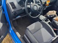 Gebraucht VW Polo 64 PS (47 kW) 2004 Blau Kleinwagen