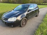 Second-hand VW Golf V 101 CP (74 kW) 2007 Negru Berlinǎ