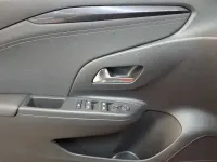 Gebraucht Opel Corsa Elegance 75 PS (55 kW) 2023 Dynamik orange metallic/dach karbon schwarz metallic Kleinwagen