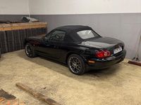 Second-hand Mazda MX5 145 CP (106 kW) 2004 Negru Cabrio