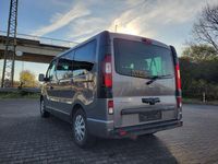 Gebraucht Opel Vivaro 121 PS (88 kW) 2019 Grau Van / Kleinbus