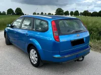 Gebraucht Ford Focus Ghia 116 PS (85 kW) 2006 Blau Kombi