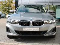 Gebraucht BMW 330e Sport Line 292 PS (214 kW) 2026 Grau Limousine