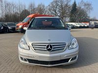 Gebraucht Mercedes B180 109 PS (80 kW) 2006 Silber Van / Kleinbus