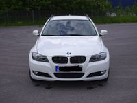 Gebraucht BMW 330 245 PS (180 kW) 2010 Weiß Kombi