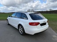 Gebraucht Audi A4 143 PS (105 kW) 2011 Weiß Kombi