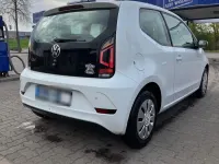 Second-hand VW up! 65 CP (47 kW) 2021 Alb Hatchback