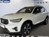 Gebraucht Volvo XC40 Plus 163 PS (119 kW) 2025 Weiß SUV