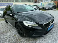 Gebraucht Volvo V40 152 PS (111 kW) 2019 Schwarz SUV