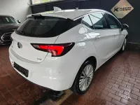 Używany Opel Astra 110 KM (80 kW) 2017 Biały Sedan/Limuzyna
