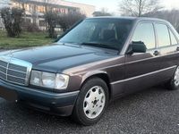 Gebraucht Mercedes 190 109 PS (80 kW) 1992 Violet Limousine
