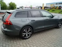 Gebraucht Volvo V60 Plus 197 PS (144 kW) 2025 Forest lake Kombi
