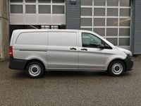 Gebraucht Mercedes Vito 114 PS (83 kW) 2019 Brillantsilber Van