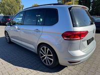 Gebraucht VW Touran 150 PS (110 kW) 2019 Silber Van / Kleinbus