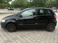 Gebraucht VW Fox 54 PS (39 kW) 2006 Schwarz Kleinwagen