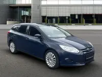 Gebraucht Ford Focus Ambiente 101 PS (74 kW) 2014 Blau Limousine