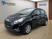 Gebraucht Hyundai i10 Select 63 PS (46 kW) 2024 Mangrove green Kleinwagen