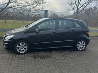 Gebraucht Mercedes B200 136 PS (100 kW) 2008 Schwarz Van / Kleinbus