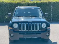 Gebraucht Jeep Patriot Sport 140 PS (102 kW) 2009 Silber SUV