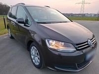 Gebraucht VW Sharan 150 PS (110 kW) 2017 Braun Van / Kleinbus