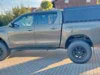 Gebraucht Toyota HiLux 204 PS (150 kW) 2021 Andere farben Pickup