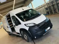 Gebraucht Peugeot Boxer 179 PS (131 kW) 2025 Weiß Van