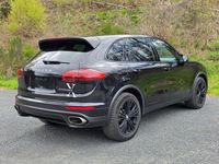 Second-hand Porsche Cayenne 262 CP (192 kW) 2016 Negru SUV