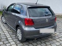 Gebraucht VW Polo Life 90 PS (66 kW) 2013 Grau Kleinwagen