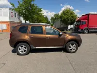 Gebraucht Dacia Duster Basis 105 PS (77 kW) 2011 Braun SUV