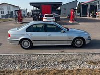 Gebraucht BMW 523 170 PS (125 kW) 1999 Silber Limousine
